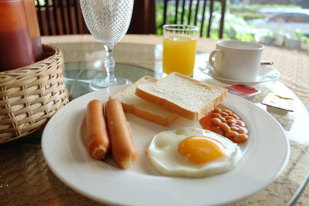 Krabi Royal Hotel Bagian luar foto