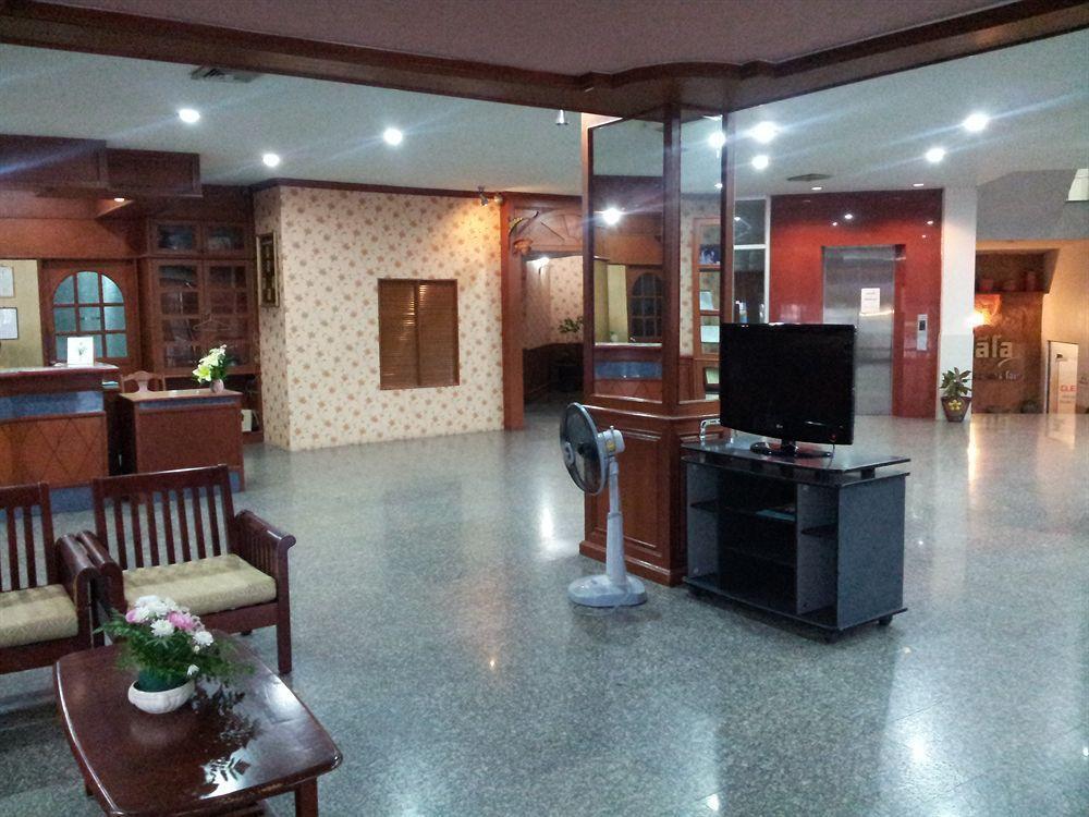 Krabi Royal Hotel Bagian luar foto