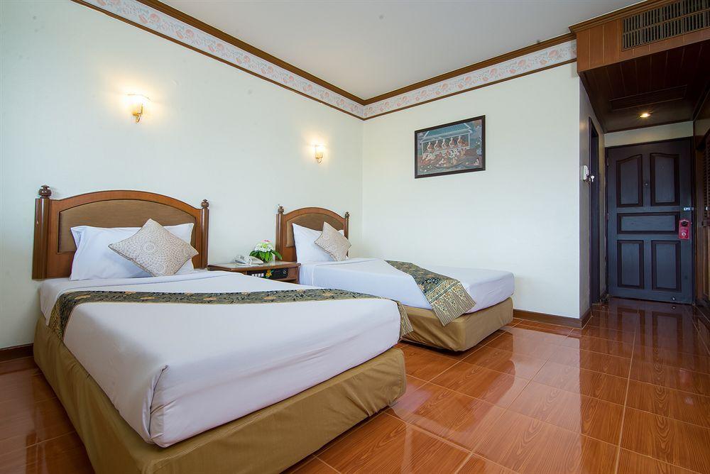 Krabi Royal Hotel Bagian luar foto