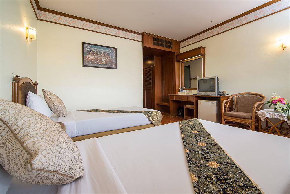 Krabi Royal Hotel Bagian luar foto