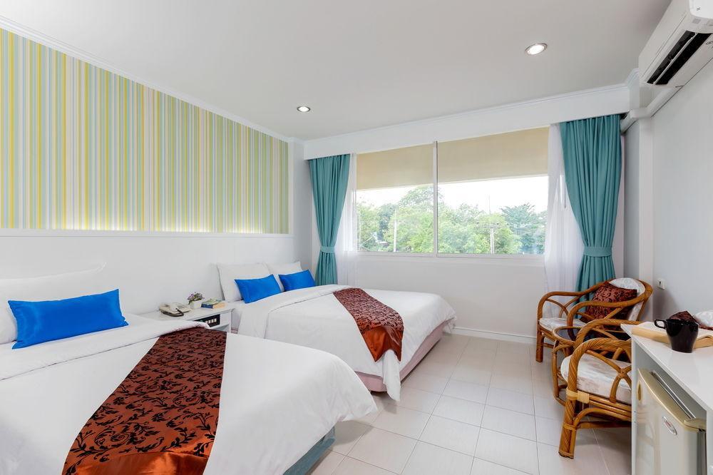 Krabi Royal Hotel Bagian luar foto
