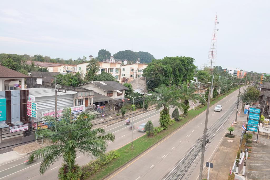 Krabi Royal Hotel Bagian luar foto