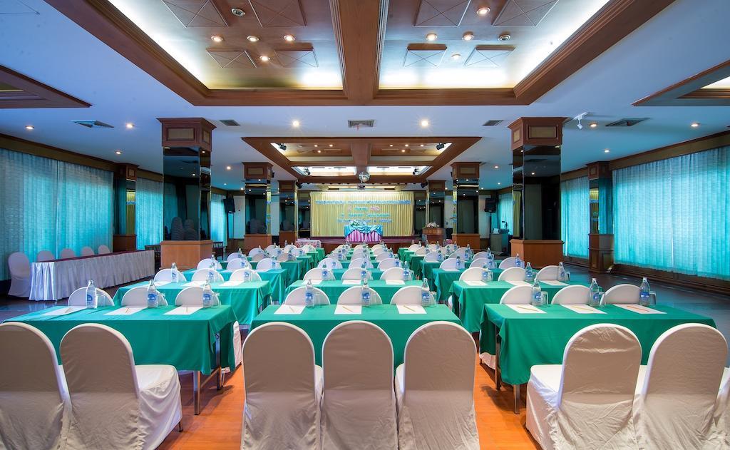 Krabi Royal Hotel Bagian luar foto